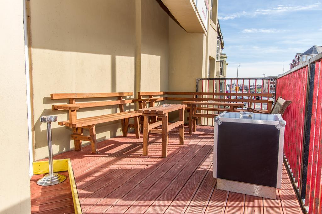 New Promenade Hotel Blackpool Bagian luar foto