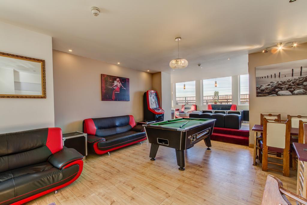 New Promenade Hotel Blackpool Bagian luar foto