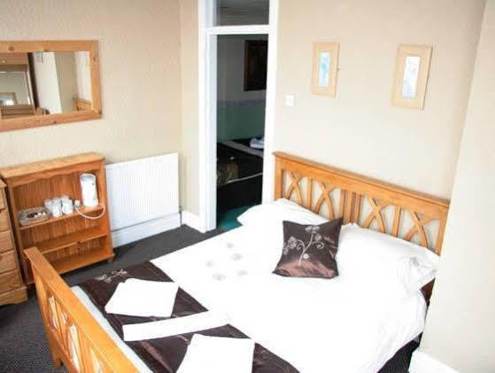 New Promenade Hotel Blackpool Bagian luar foto